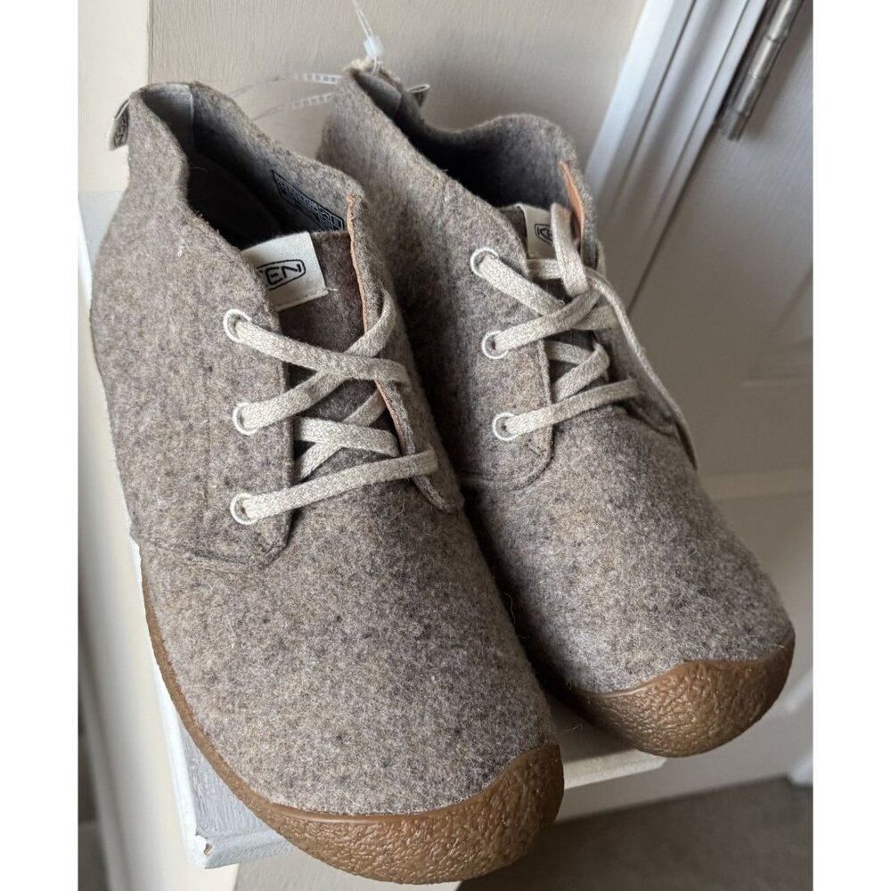 KEEN Mosey Chukka Hiking Boot Mens Size 11.5 Taupe Felt Birch Wool Blend